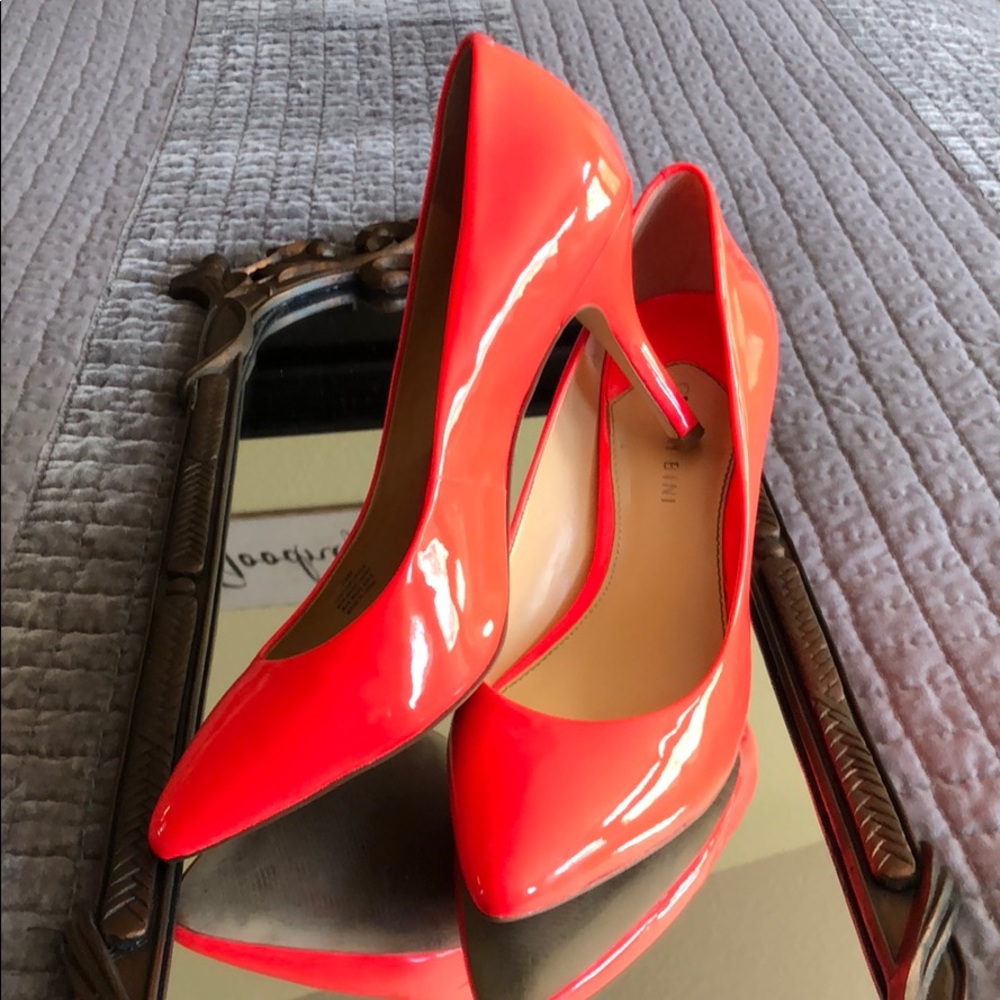 Gianni Bini Salmon Pumps - Leather Upper